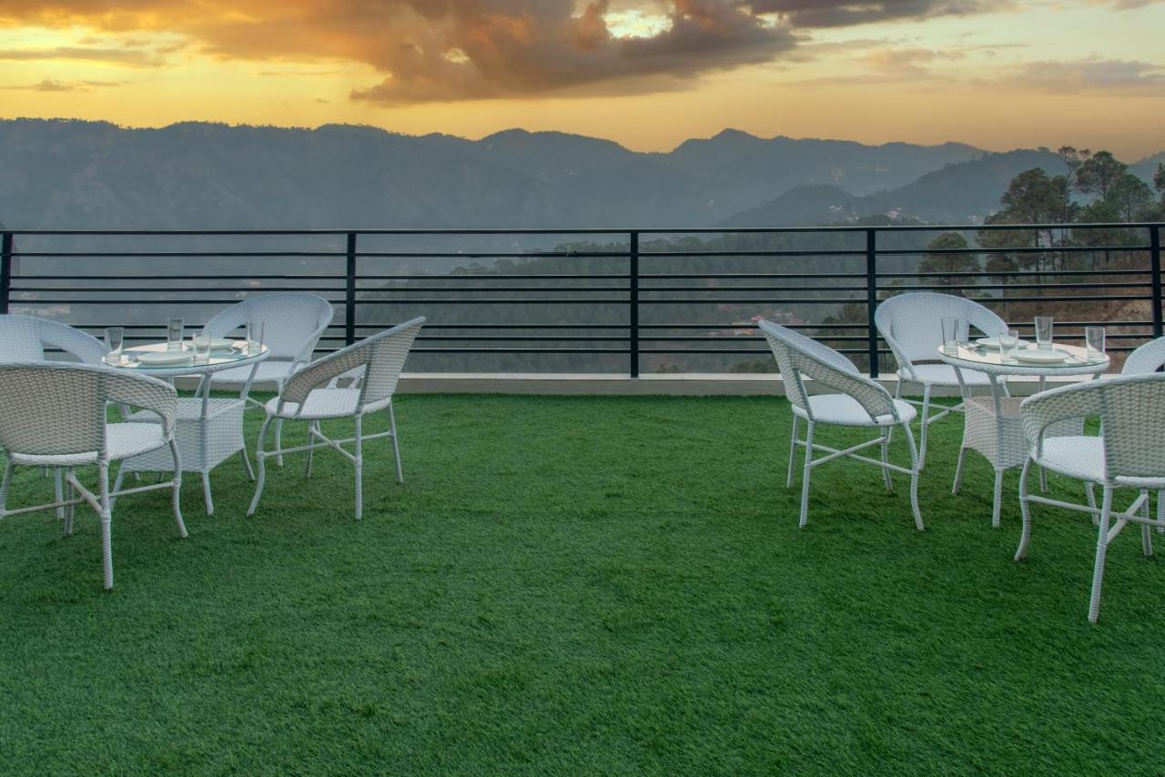 カソーリ Hillcrest Heights Bed & Breakfast エクステリア 写真