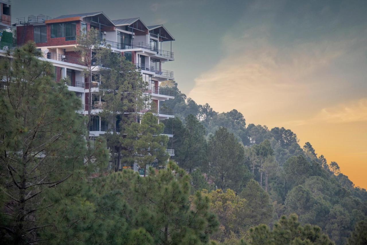 カソーリ Hillcrest Heights Bed & Breakfast エクステリア 写真