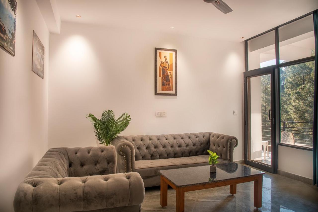 カソーリ Hillcrest Heights Bed & Breakfast エクステリア 写真